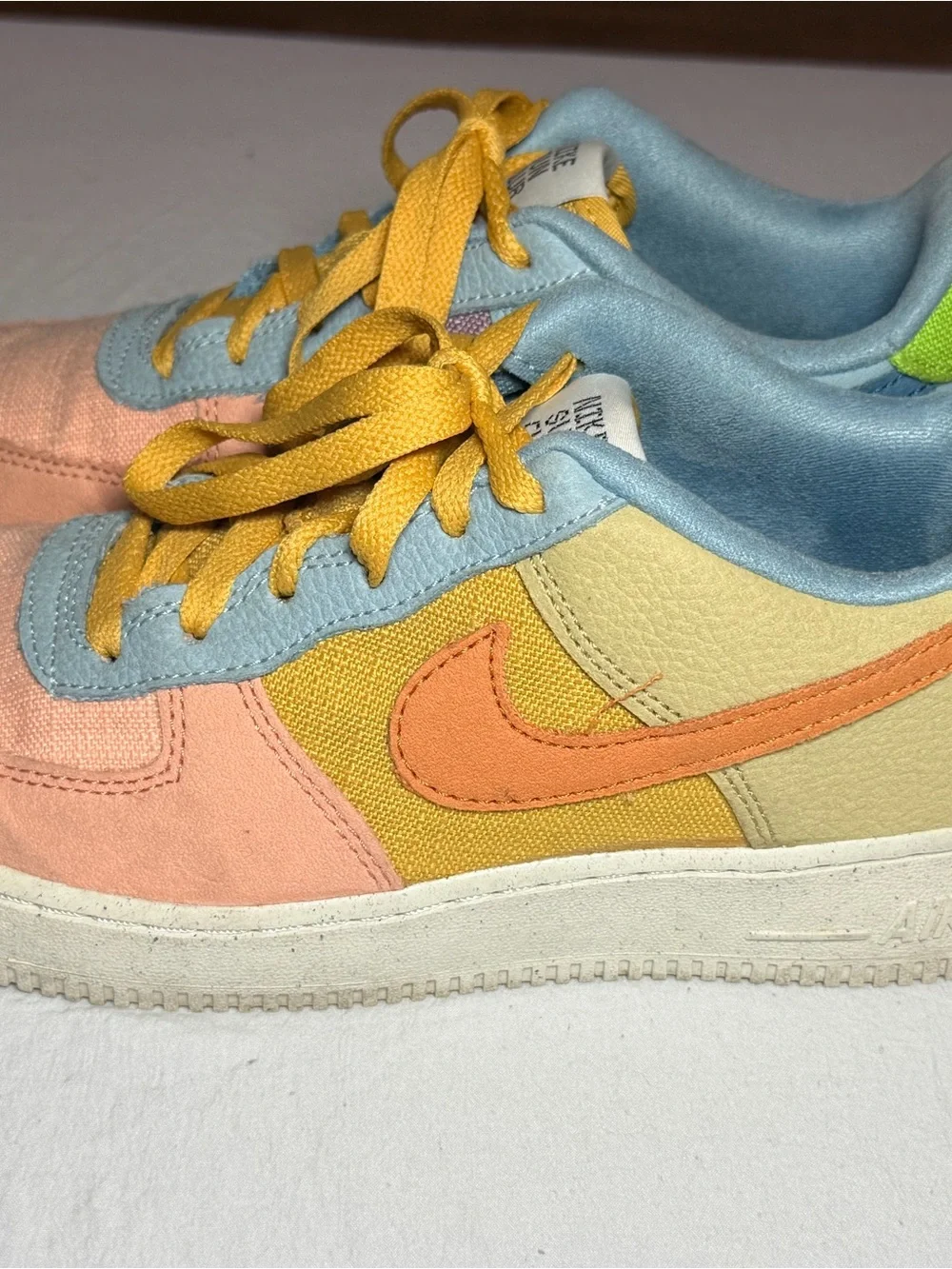 Nike Air Force 1 LV8 Next Nature 